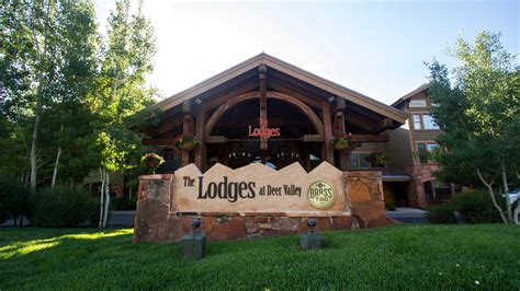Deer Valley Lodge .